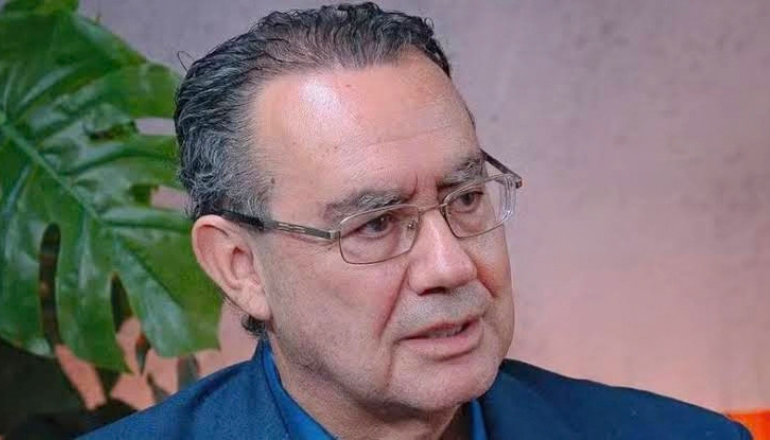 Augusto Cury anuncia apoio a Flávio Bolsonaro após acordo com oito compromissos