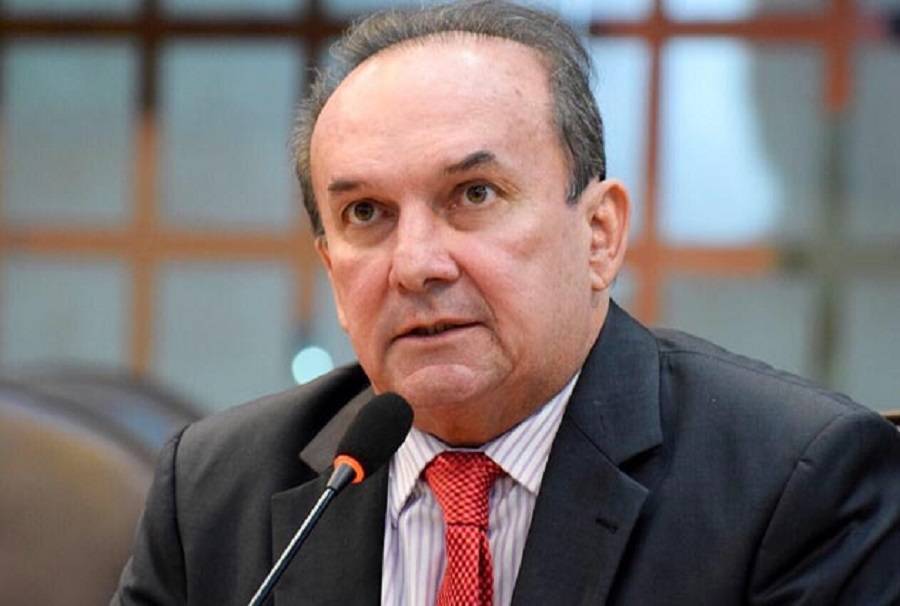 Nelter Queiroz prepara ida ao PP e cobra Ezequiel Ferreira