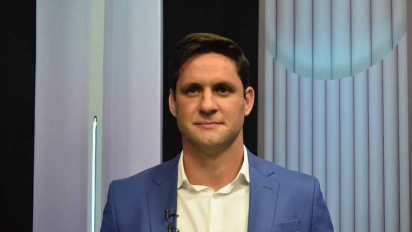 “Saco Preto”, diz Rafael Motta sobre Rogério Marinho